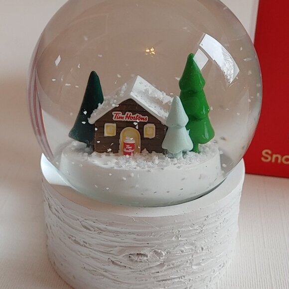 2022 Tim Hortons Snow Globe BNIP - Picture 3 of 11